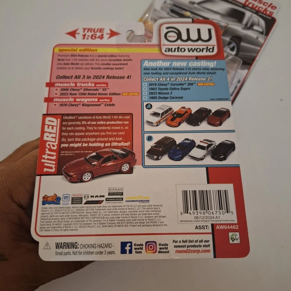 2024 AUTO WORLD Muscle Trucks 2006 Chevy Silverado SS Silver,Red + Ultra Red Lot